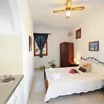 Hotel Philoxenia Perissa (Santorini)