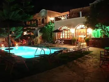 فندق Philoxenia 3*