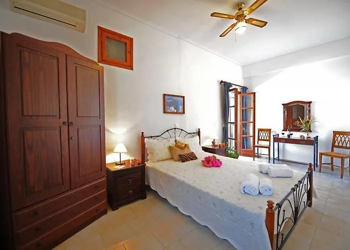 Philoxenia Перисса