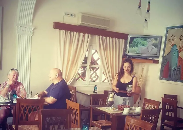 Philoxenia 3* Περίσσα